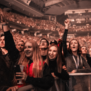 demo-attachment-49-people-having-fun-on-concert-1916819